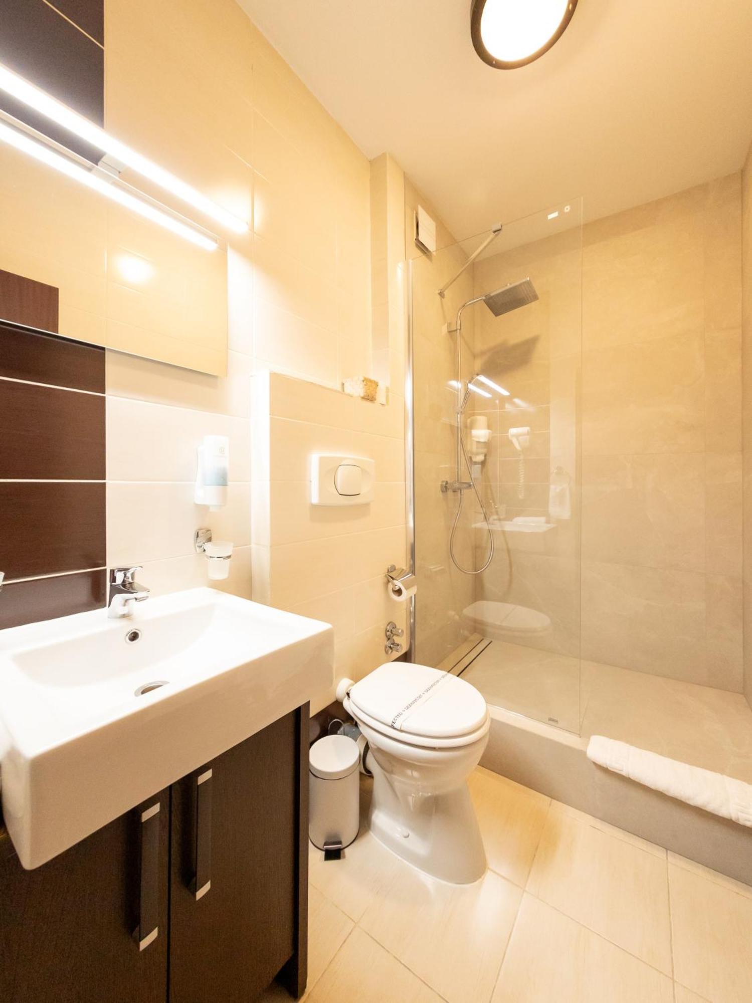 Hotel Maxim Arad Zimmer foto