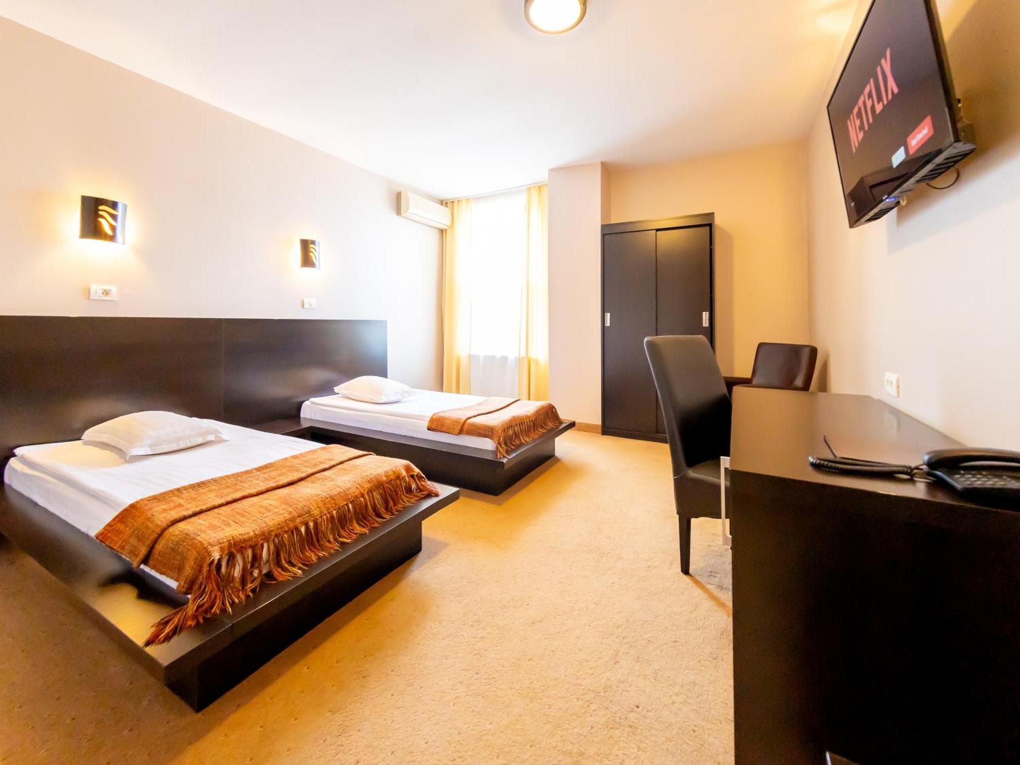 Hotel Maxim Arad Zimmer foto