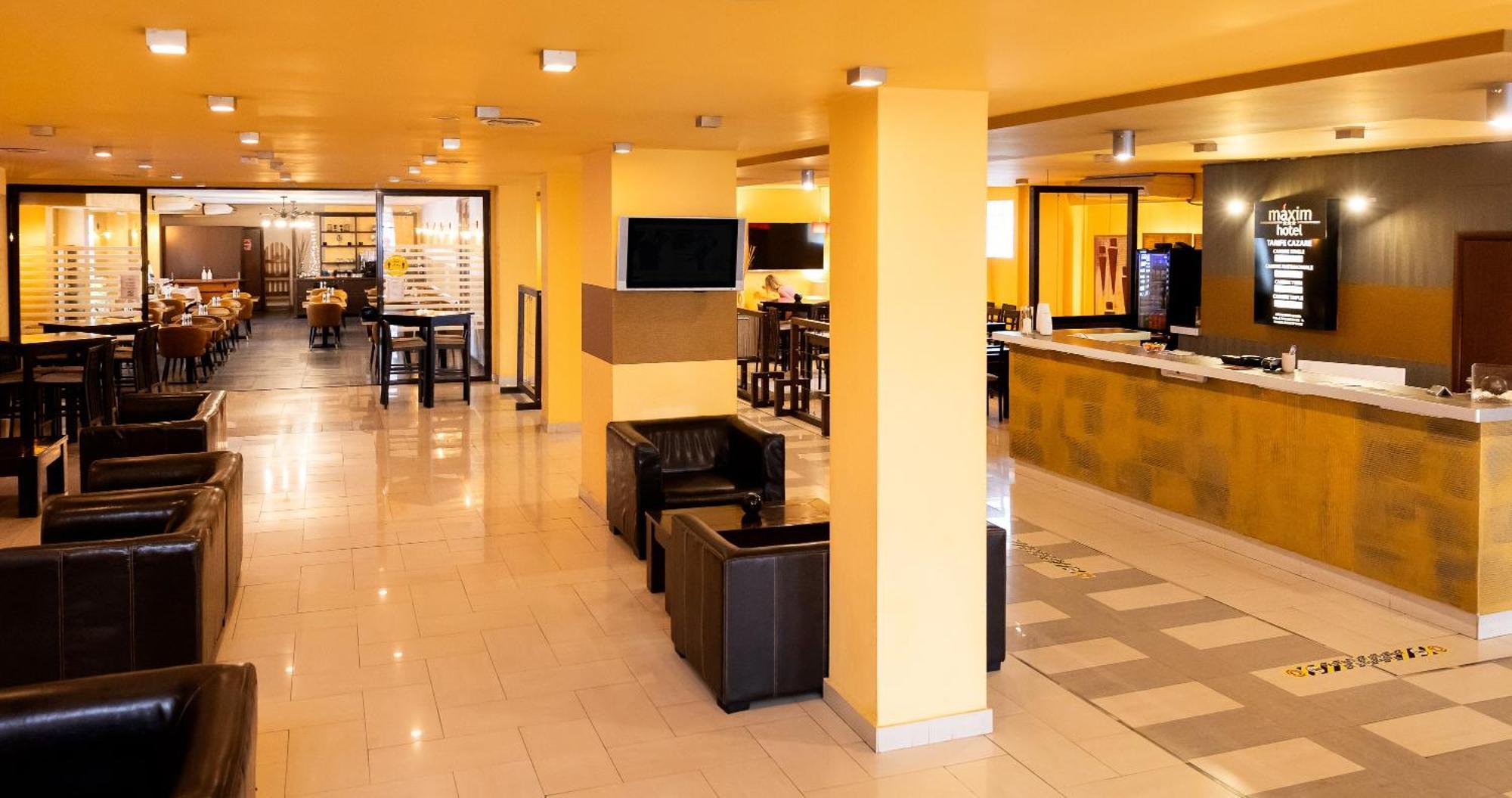 Hotel Maxim Arad Exterior foto